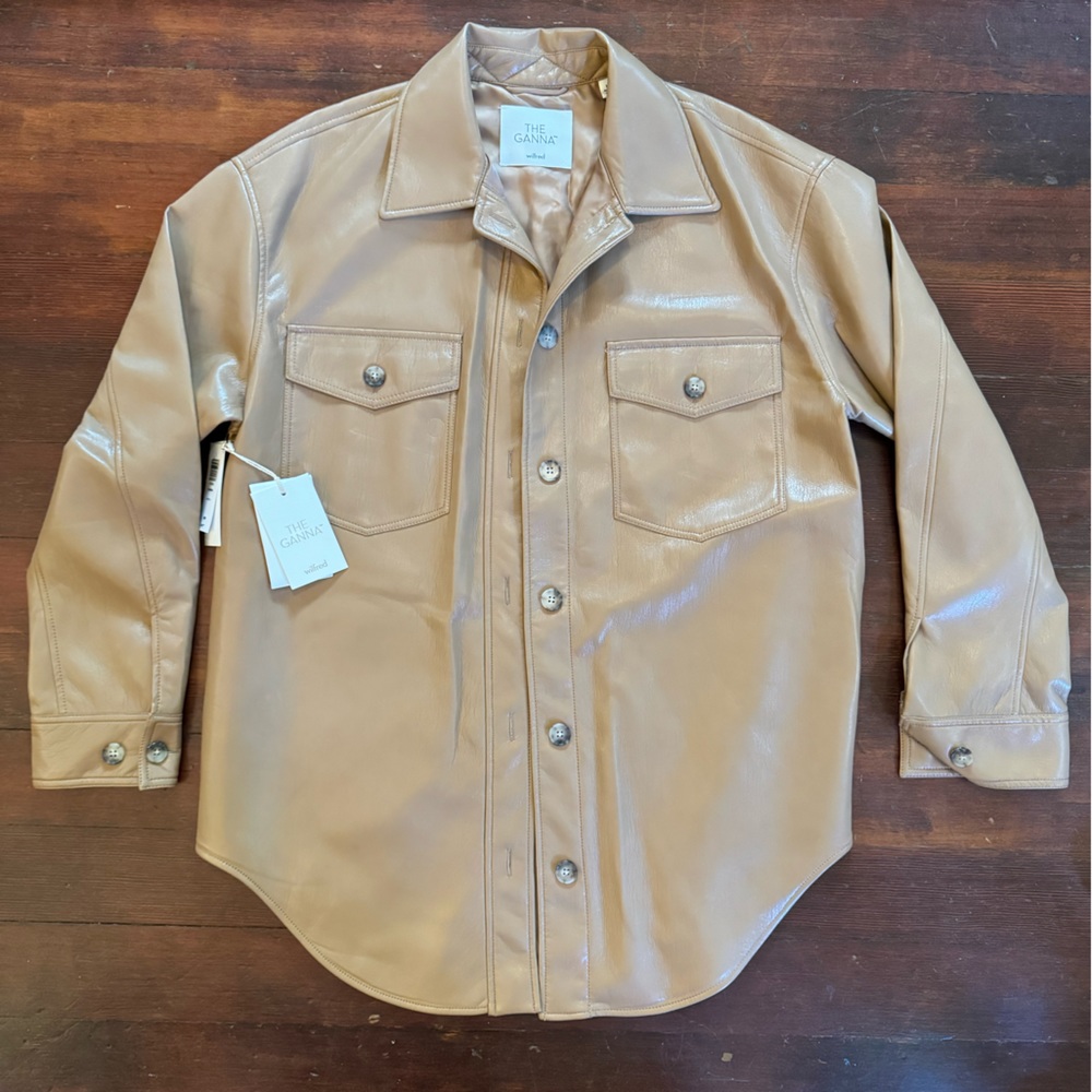Wilfred The Ganna Shirt Jacket (Aritzia sells)